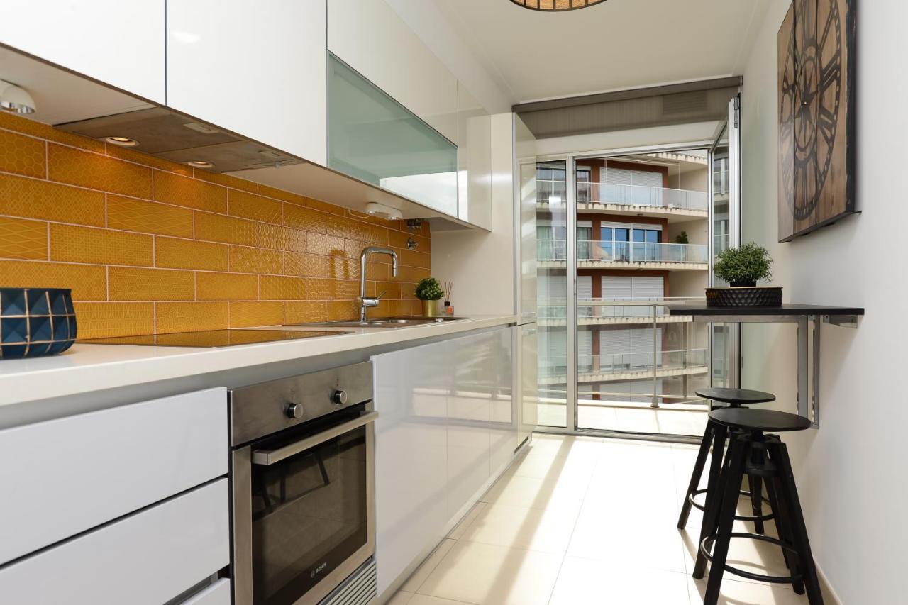 New Loft With Swimming Pool At Parque Das Nacoes! Lizbona Zewnętrze zdjęcie
