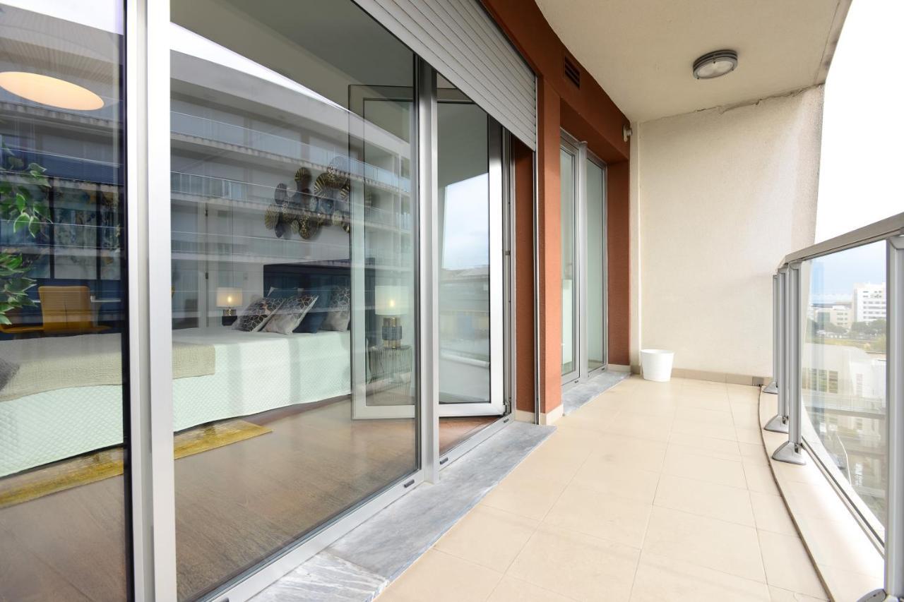 New Loft With Swimming Pool At Parque Das Nacoes! Lizbona Zewnętrze zdjęcie